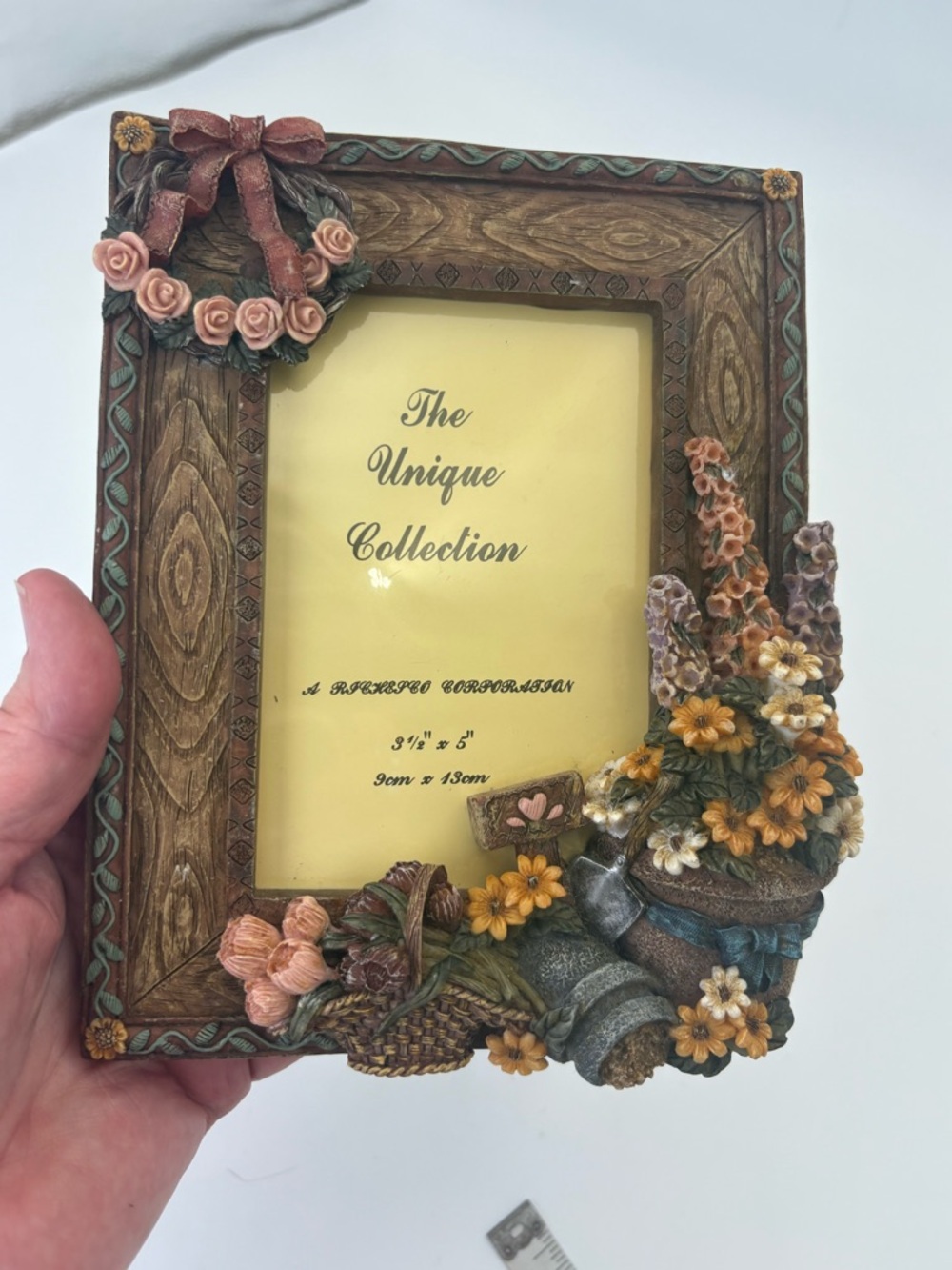 Vintage Floral Garden Resin Photo Frame - 3.5 x 5” photo